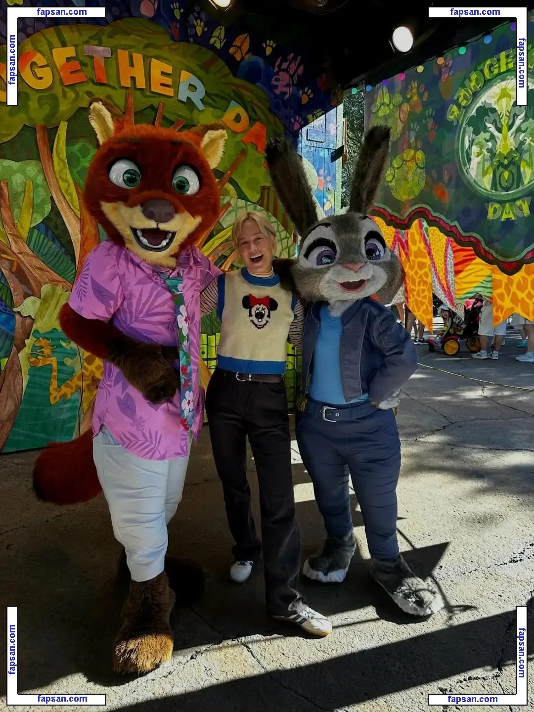 Brie Larson nude photo #1618 from OnlyFans