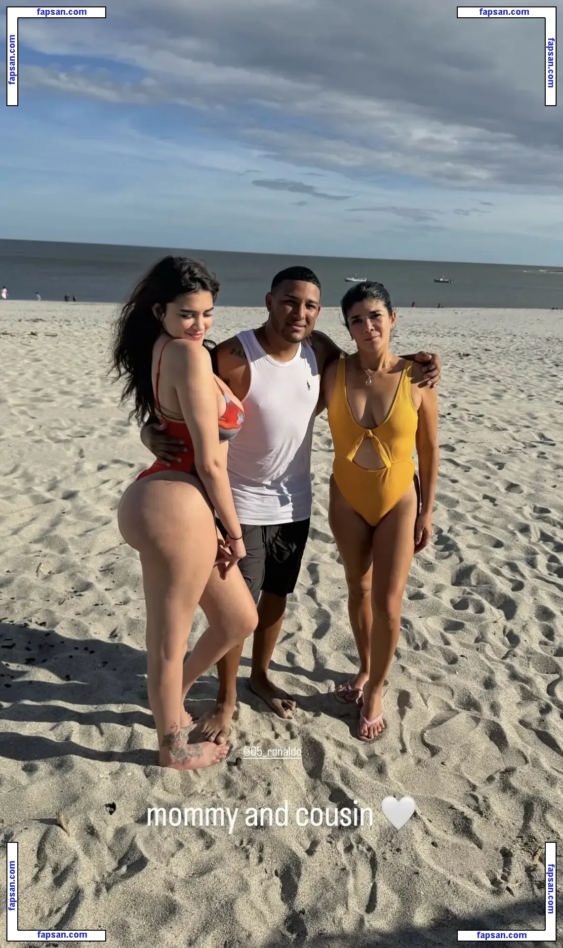 briiellas голая фото #0100 с Онлифанс