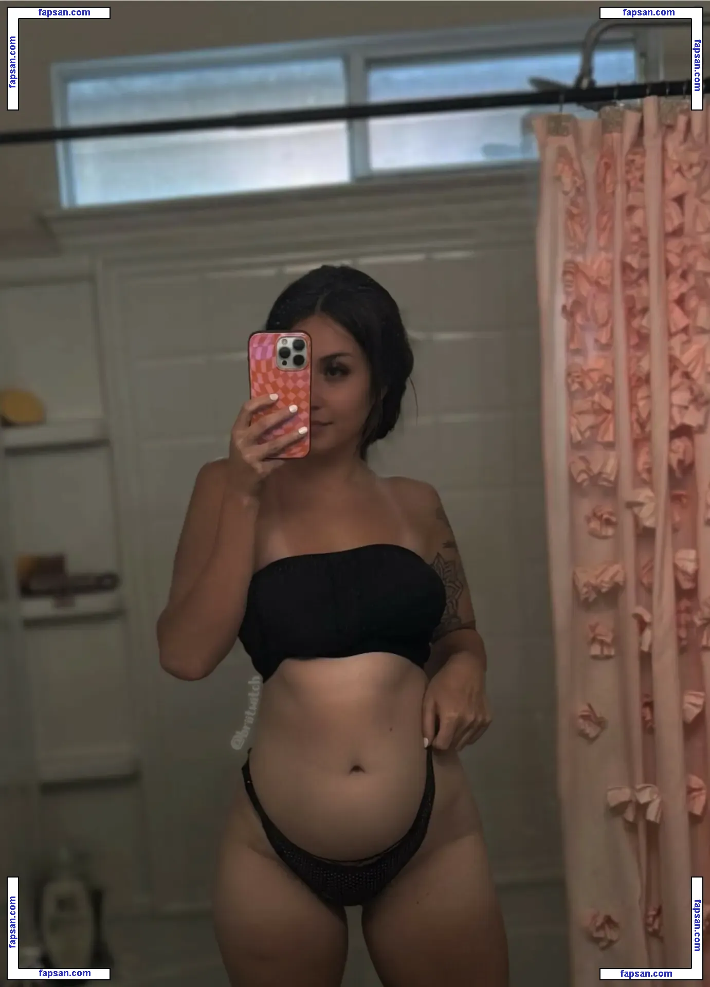 Briis голая фото #0007 с Онлифанс