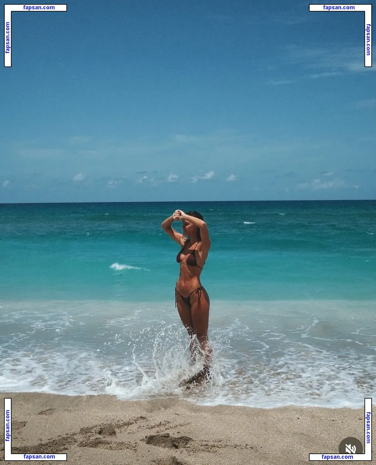 Brit Manuela nude photo #1212 from OnlyFans
