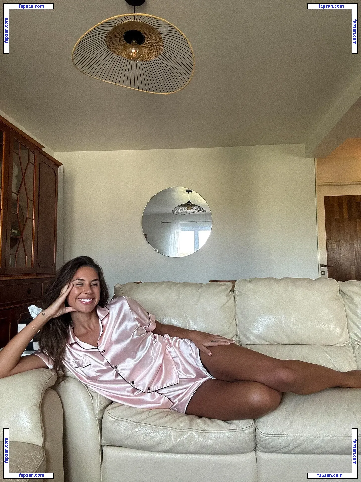 Brit Manuela nude photo #1219 from OnlyFans