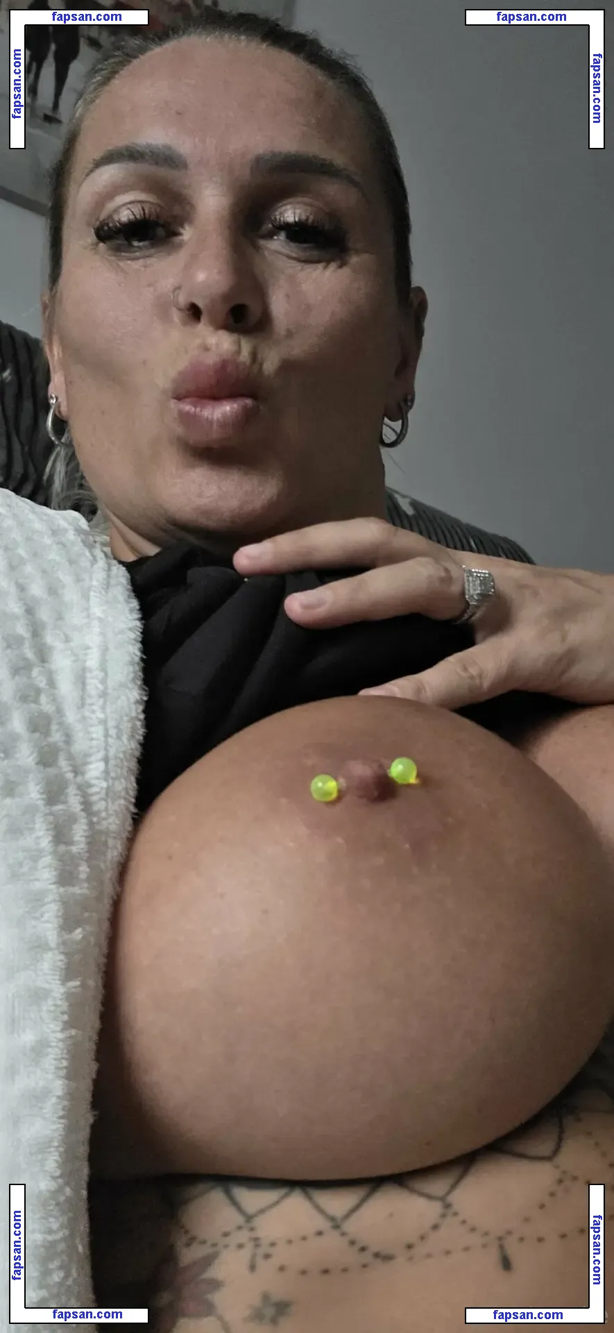 brithotwife nude photo #0048 from OnlyFans
