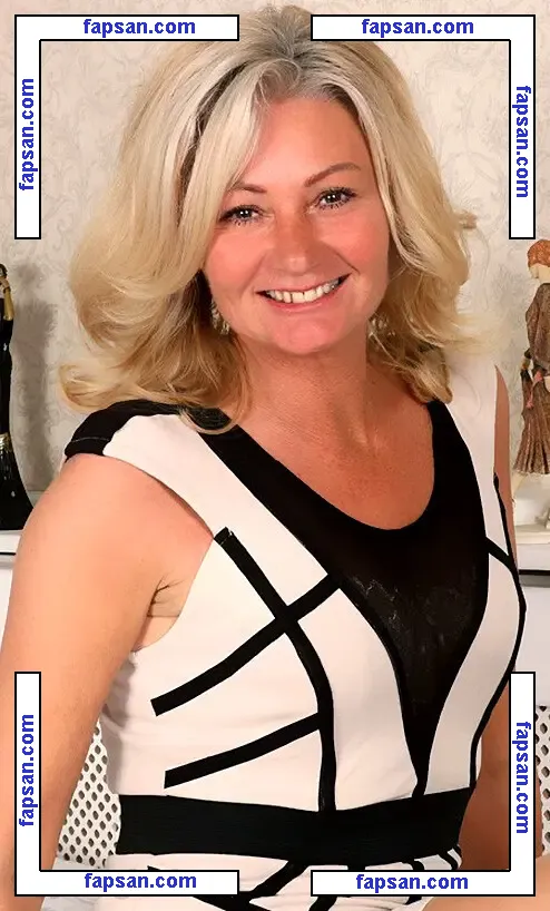 British 00's Porn голая фото #0336 с Онлифанс