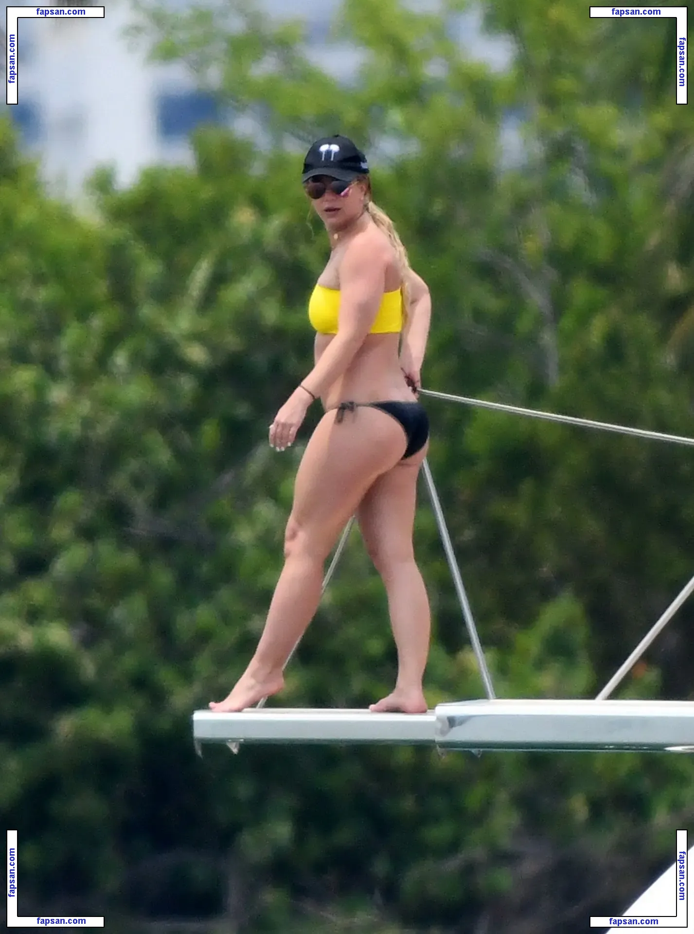 Britney Spears nude photo #2425 from OnlyFans