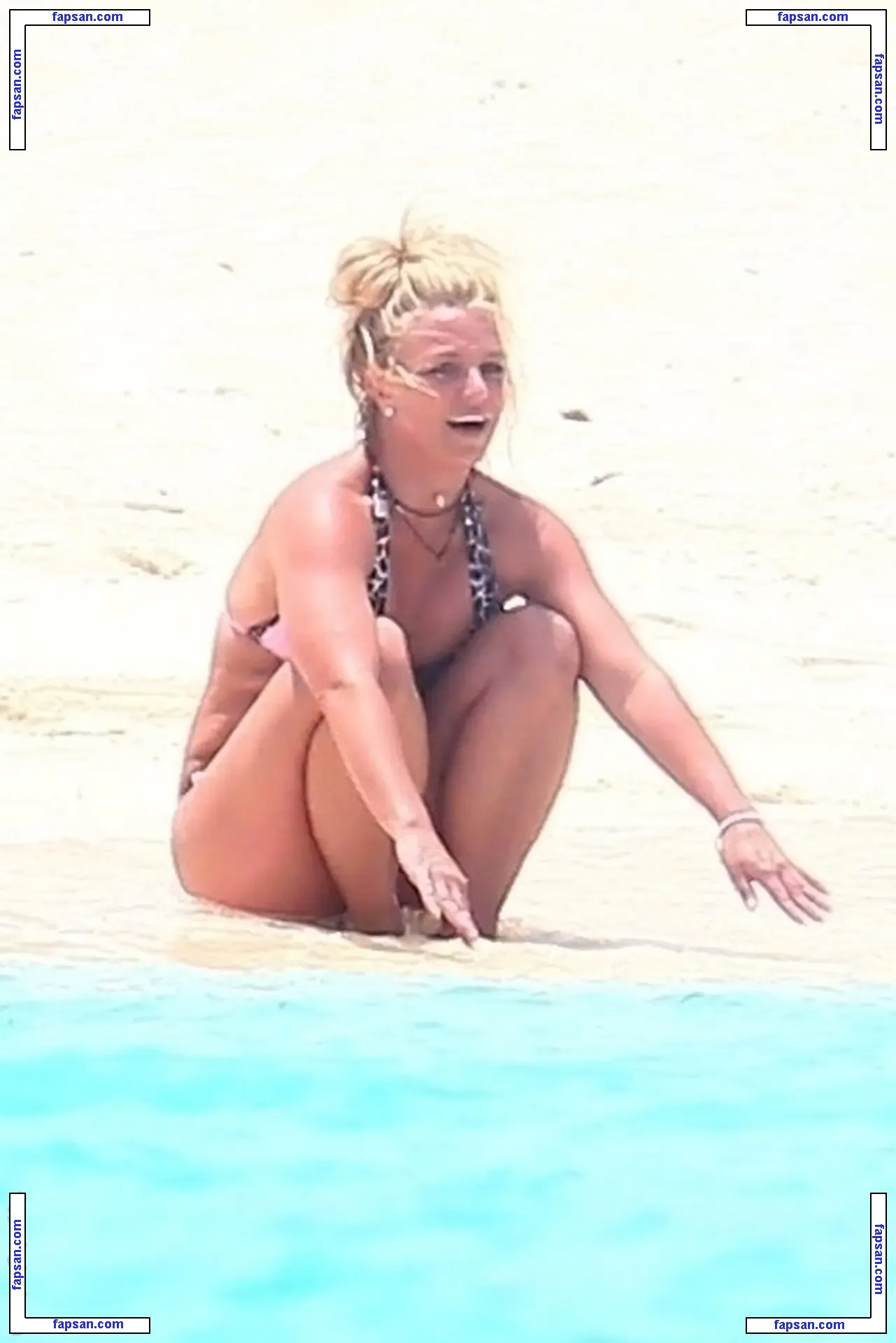 Britney Spears nude photo #2590 from OnlyFans