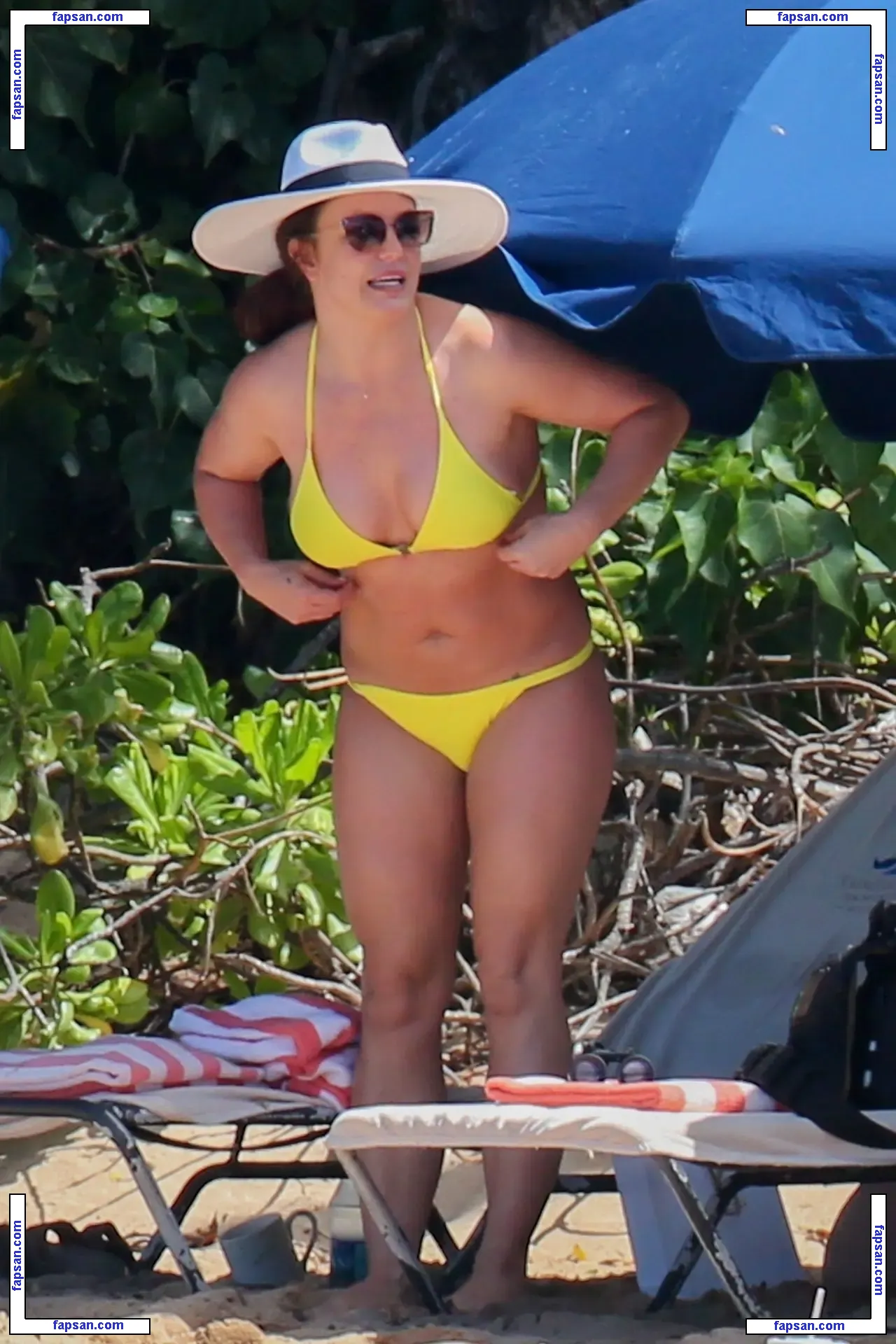 Britney Spears nude photo #2771 from OnlyFans