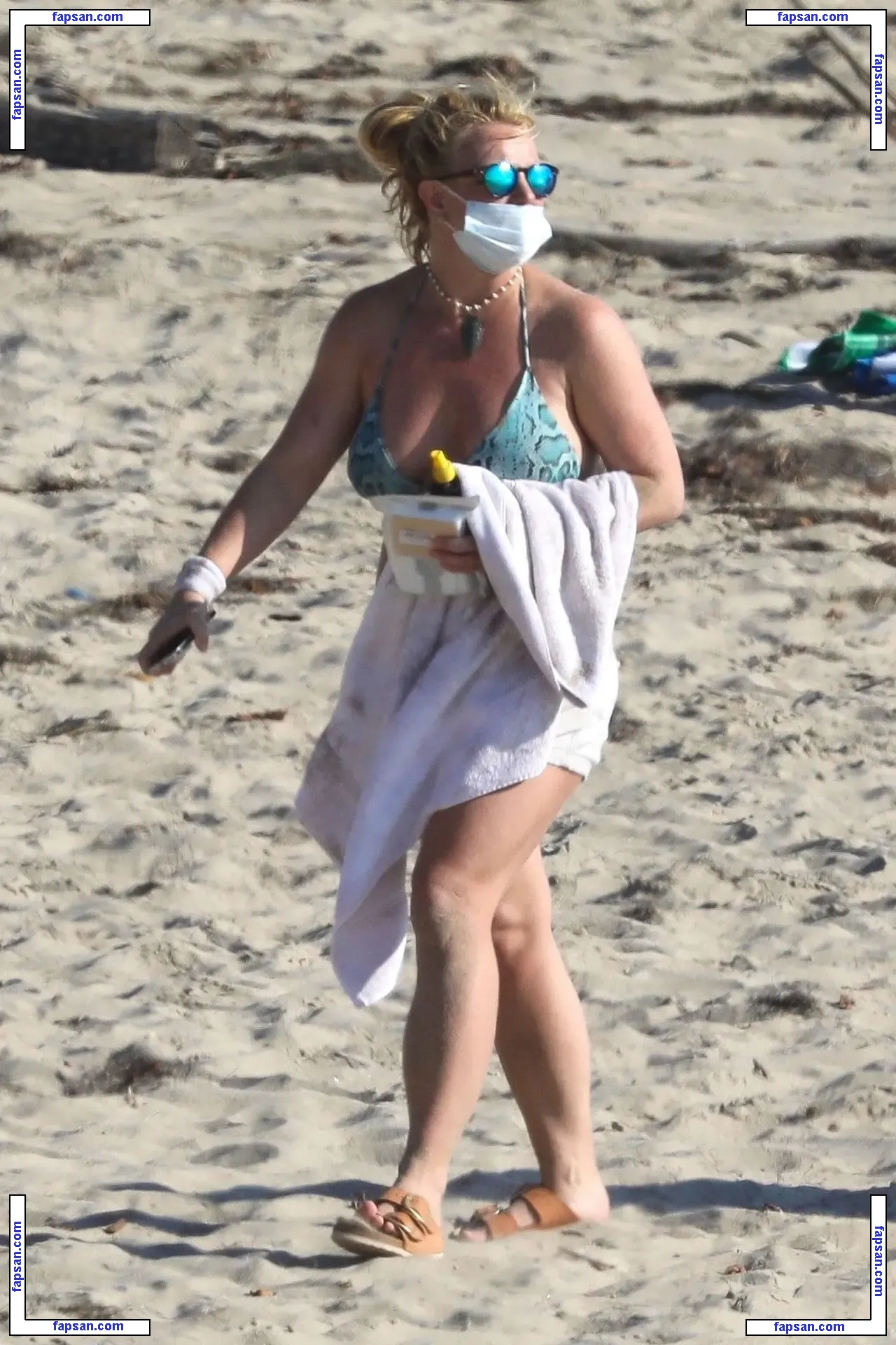 Britney Spears nude photo #2915 from OnlyFans