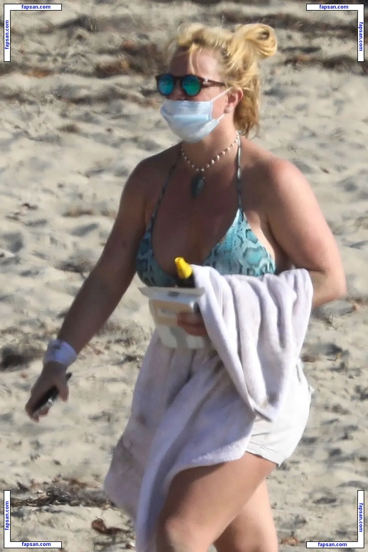 Britney Spears nude photo #2925 from OnlyFans