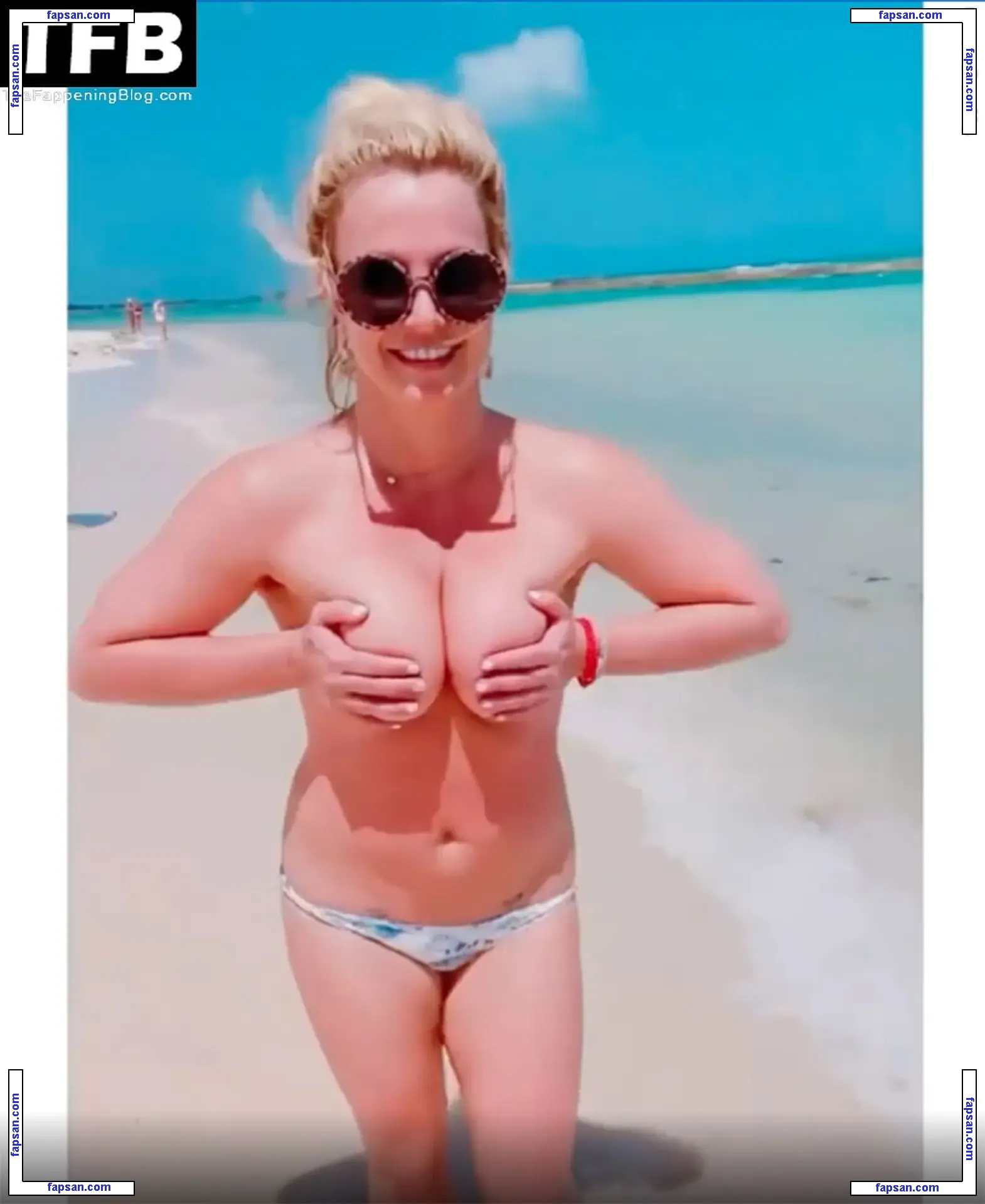 Britney Spears nude photo #3614 from OnlyFans