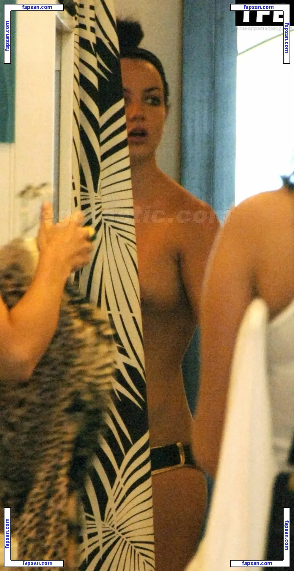 Britney Spears nude photo #4373 from OnlyFans