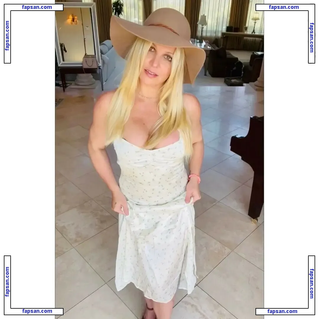 Britney Spears nude photo #5089 from OnlyFans