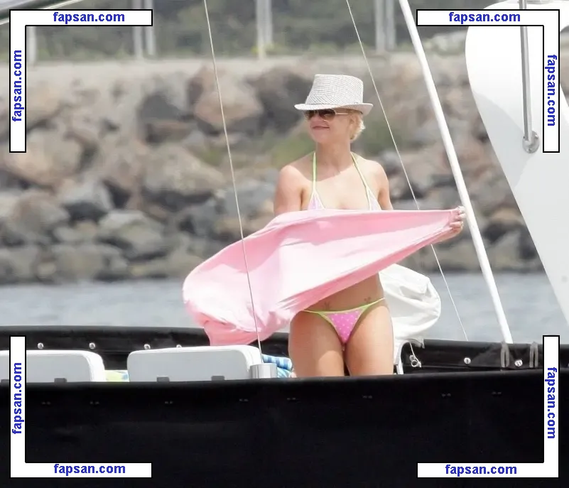 Britney Spears nude photo #5408 from OnlyFans