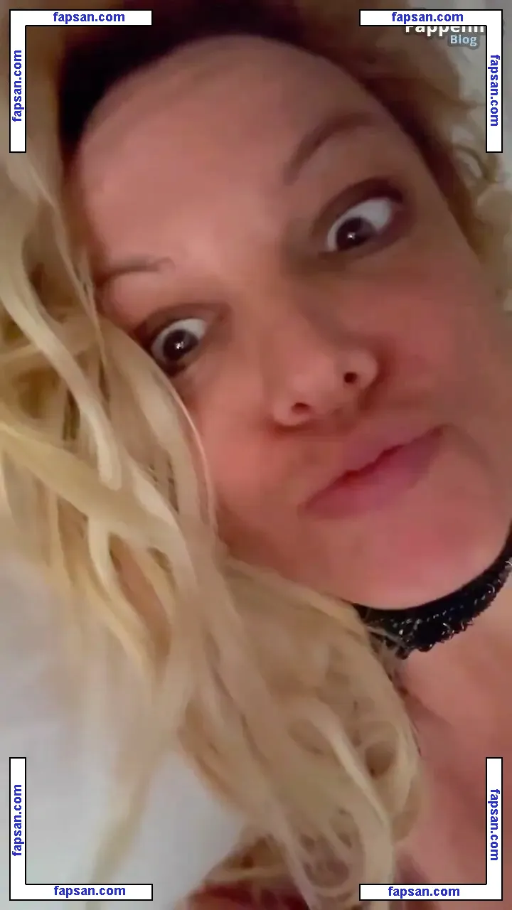 Britney Spears nude photo #5479 from OnlyFans