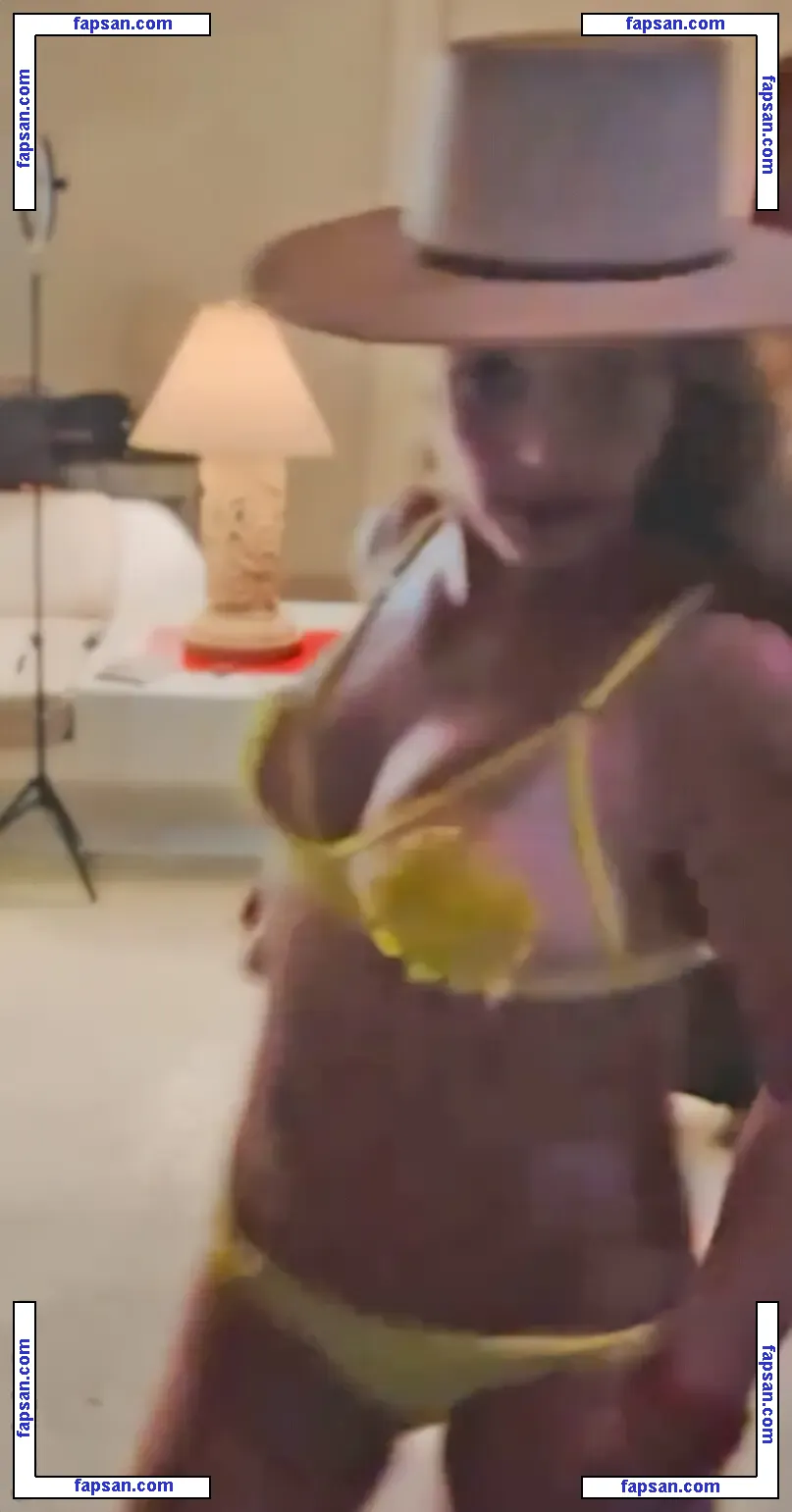 Britney Spears nude photo #5904 from OnlyFans