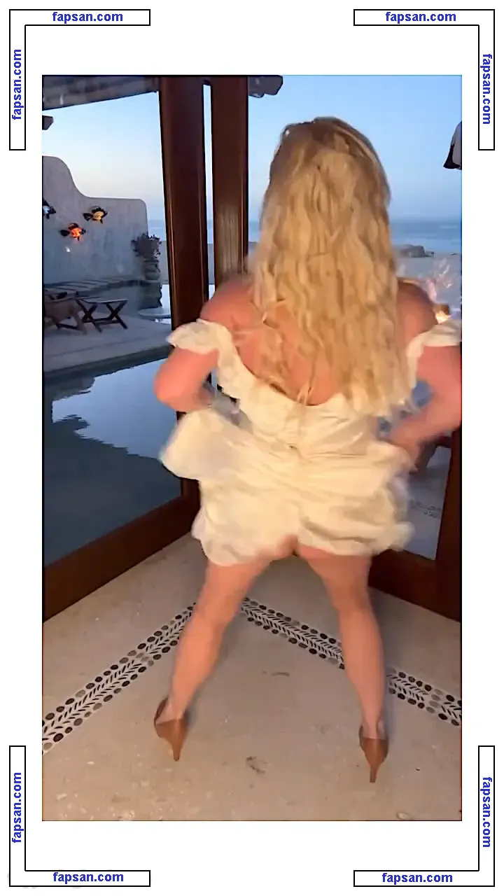 Britney Spears nude photo #5908 from OnlyFans