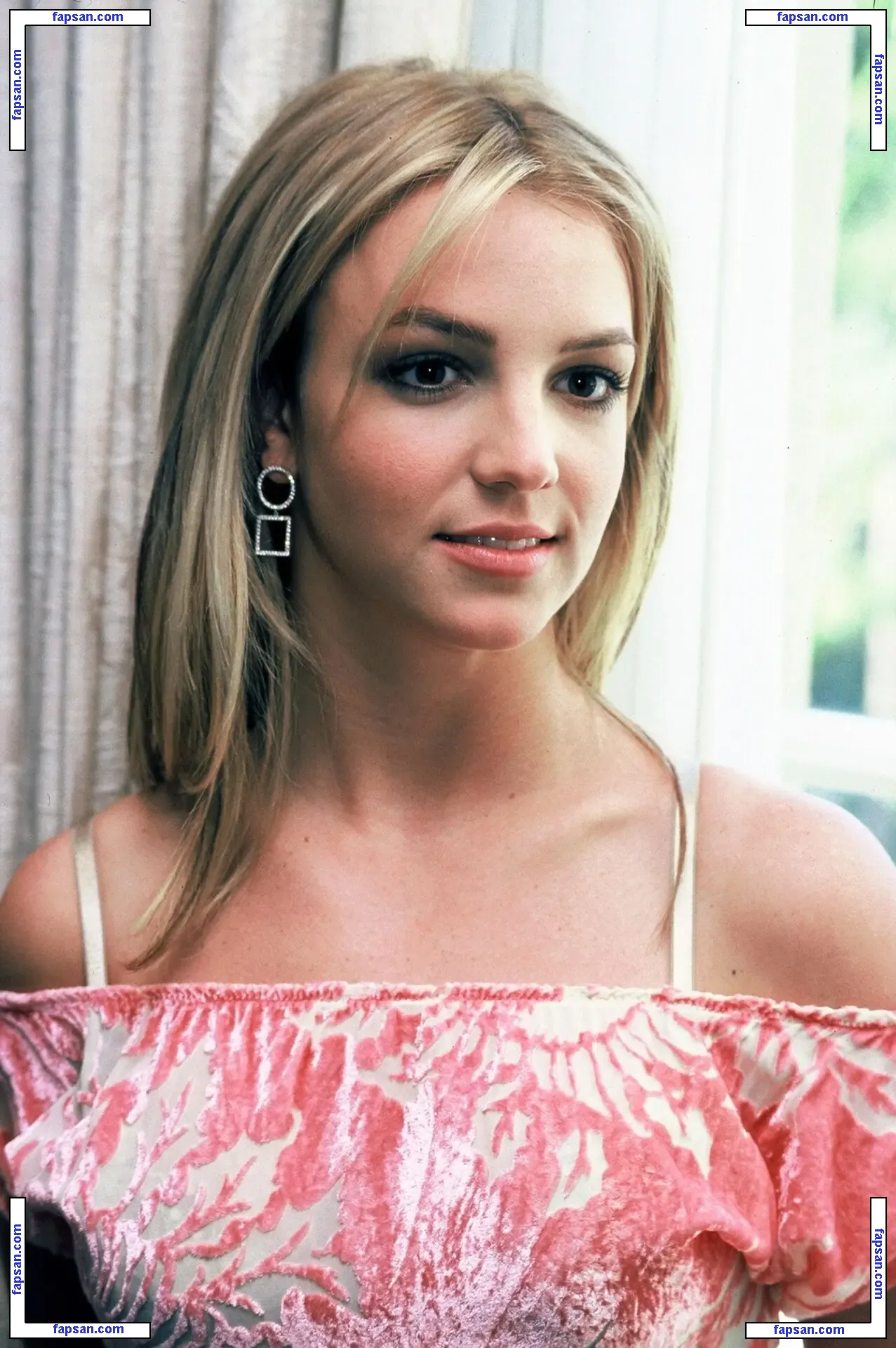 Britney Spears nude photo #5987 from OnlyFans