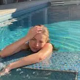 Britt Robertson nude #0168