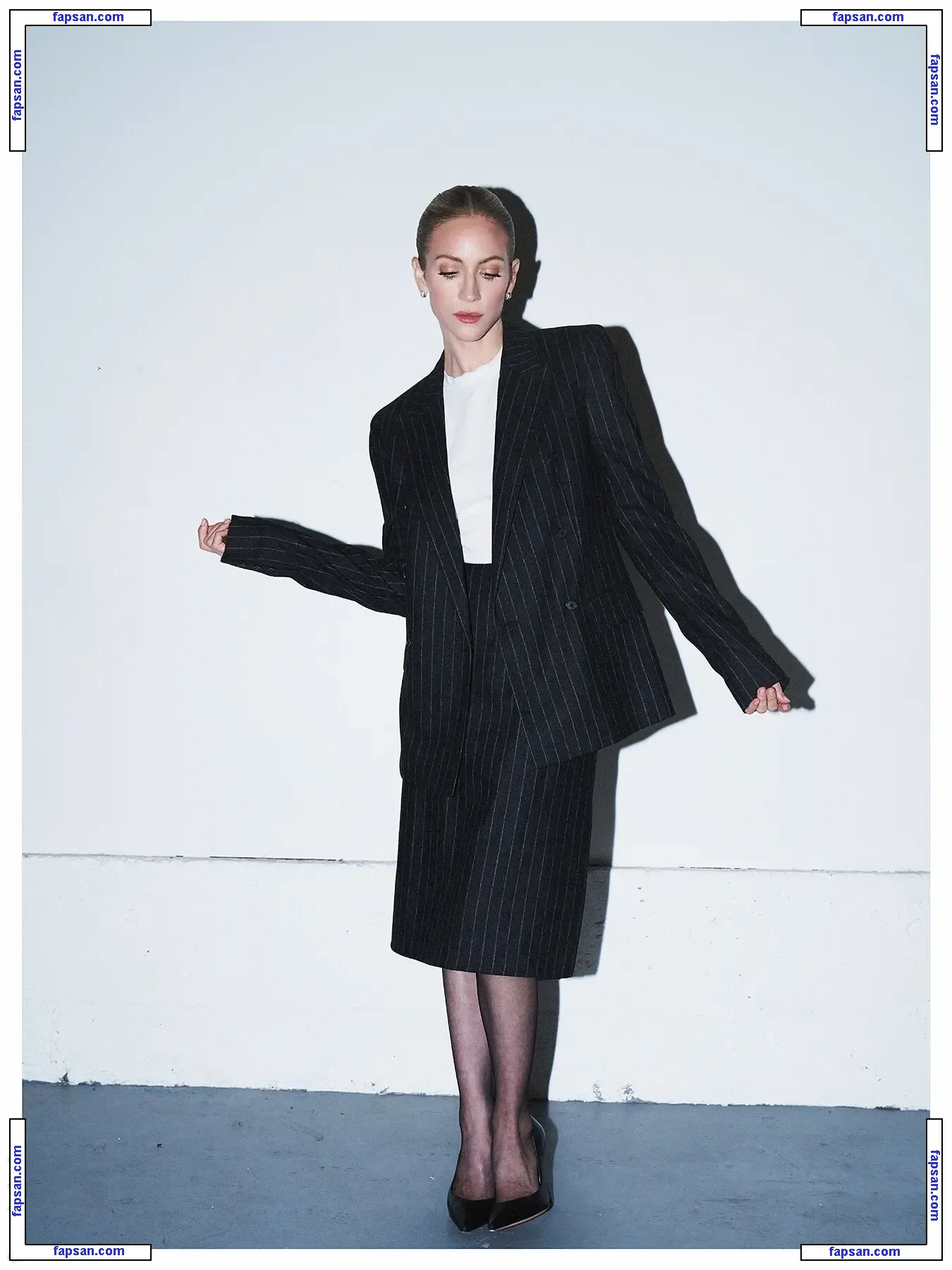 Brittany Snow голая фото #0213 с Онлифанс