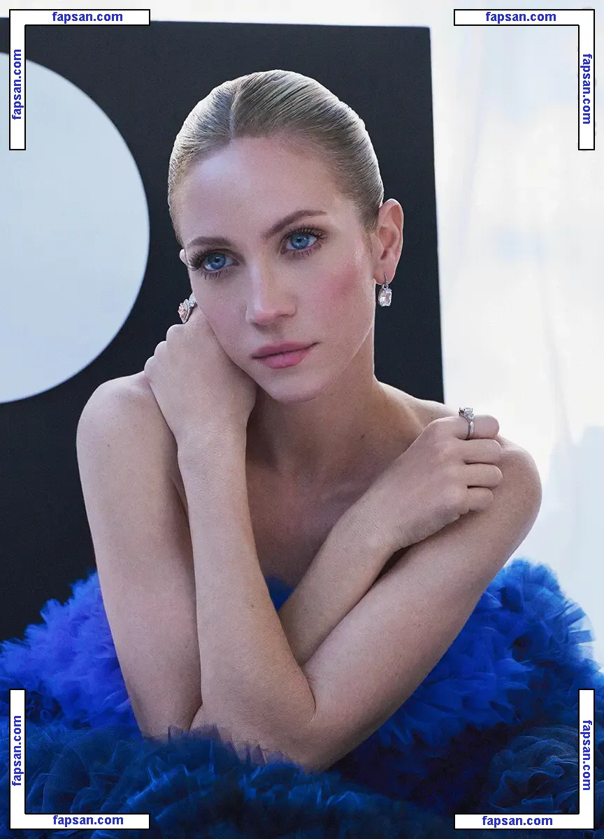 Brittany Snow nude photo #0225 from OnlyFans