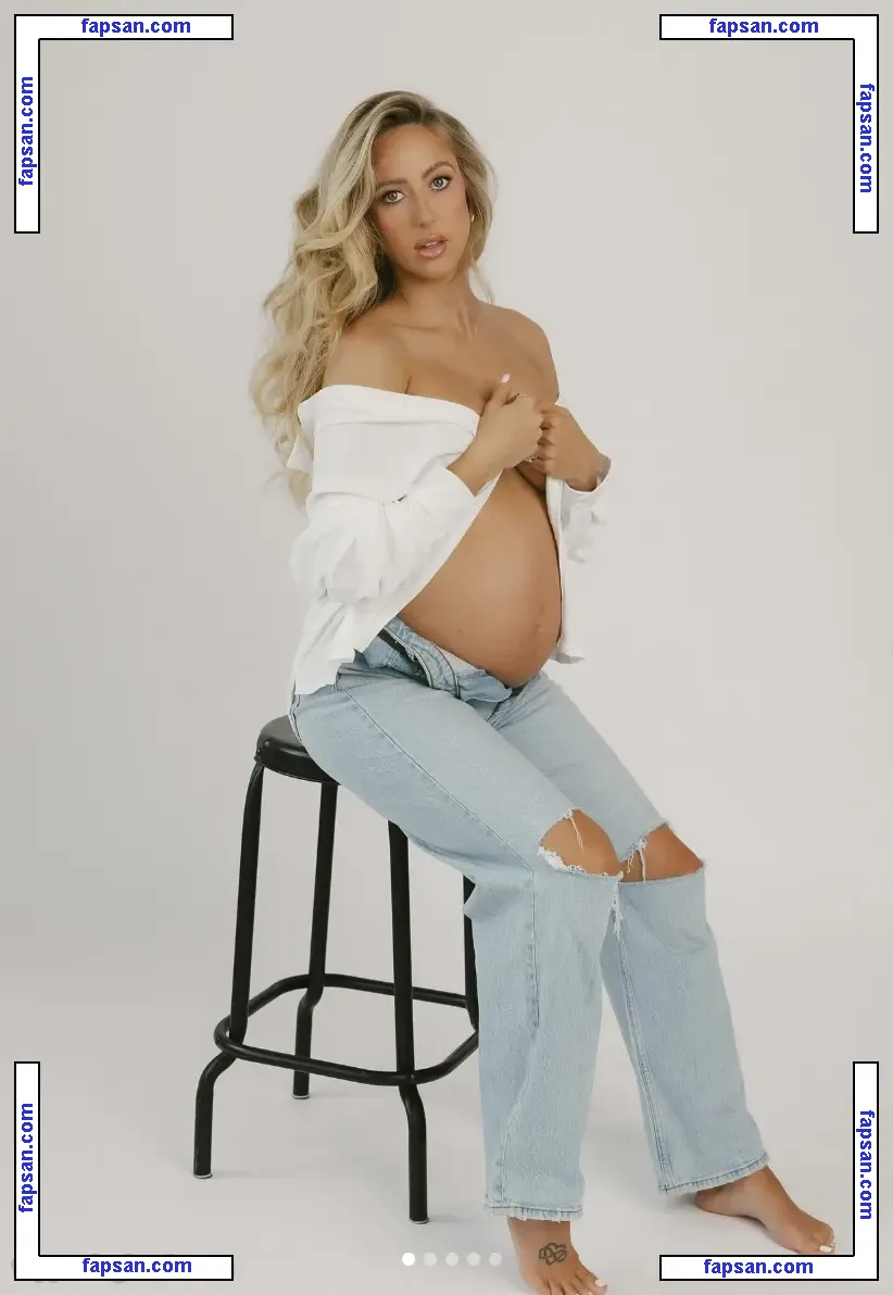 brittanymahomes nude photo #0007 from OnlyFans