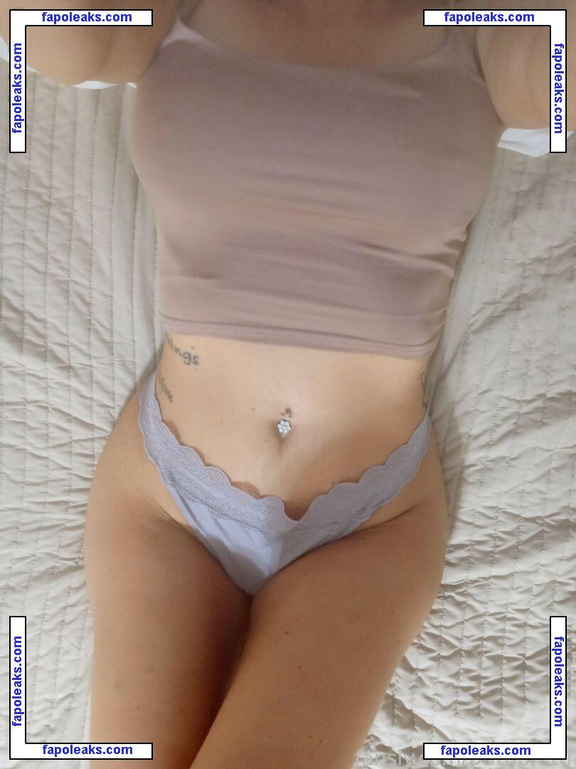 Brittibratti nude photo #0011 from OnlyFans