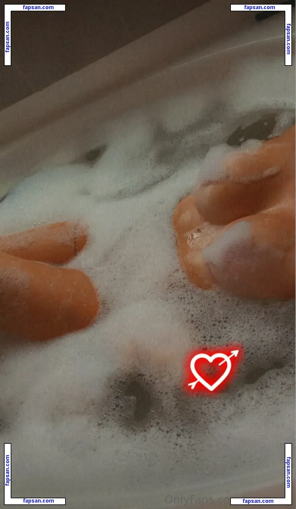 Brittlowe nude photo #0011 from OnlyFans