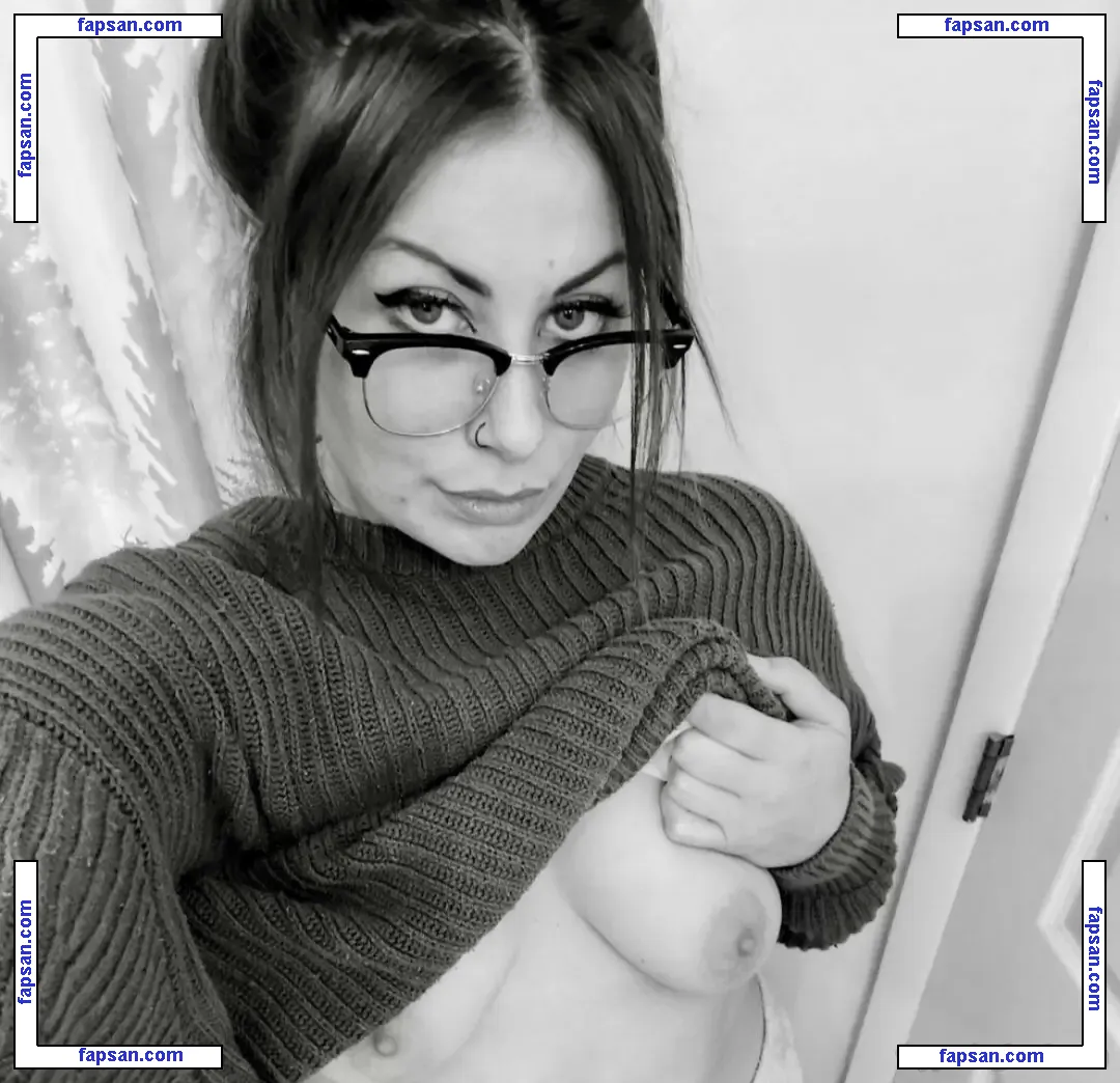 brittsprettypeach nude photo #0034 from OnlyFans