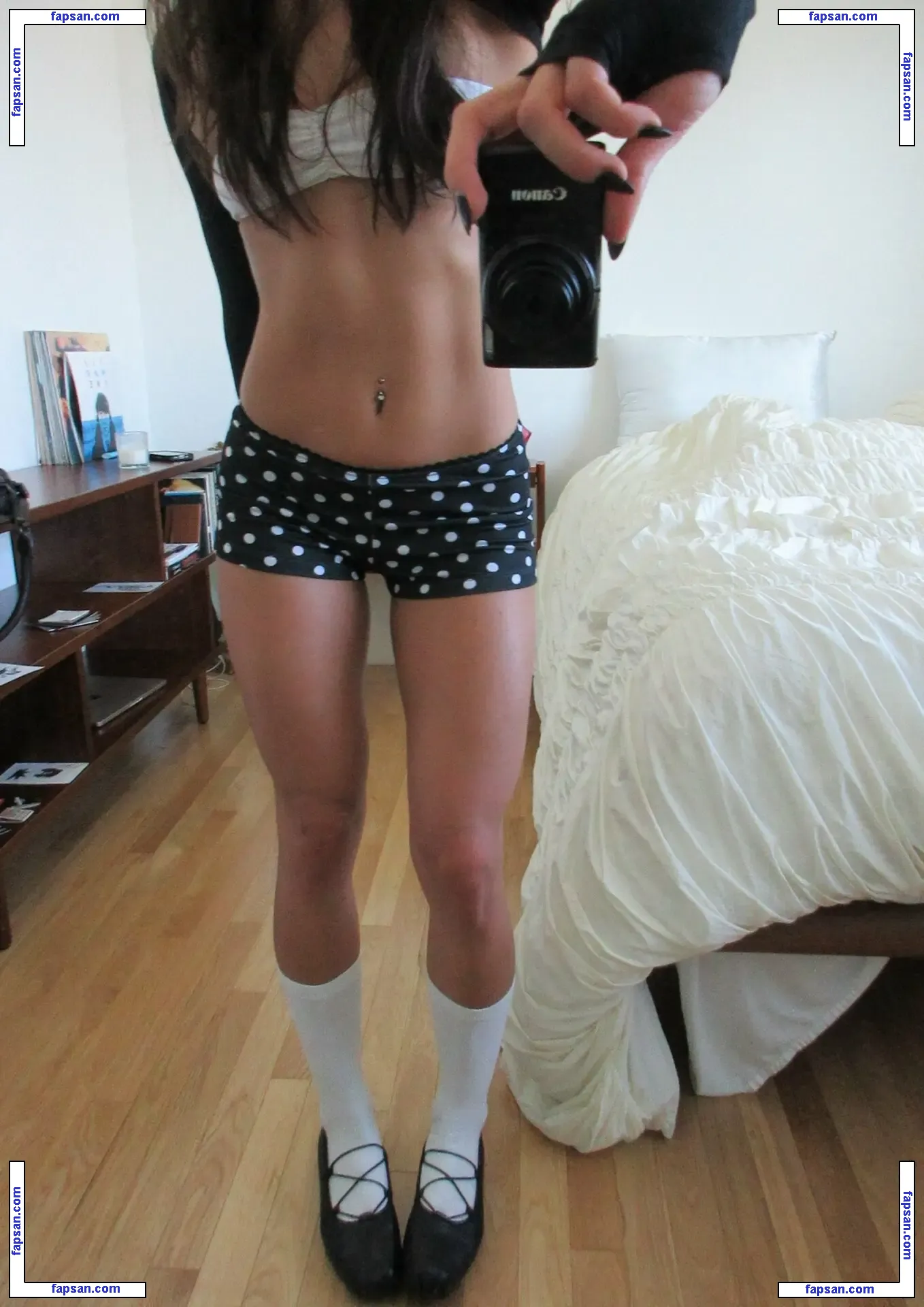 Brokeurtooth nude photo #0002 from OnlyFans