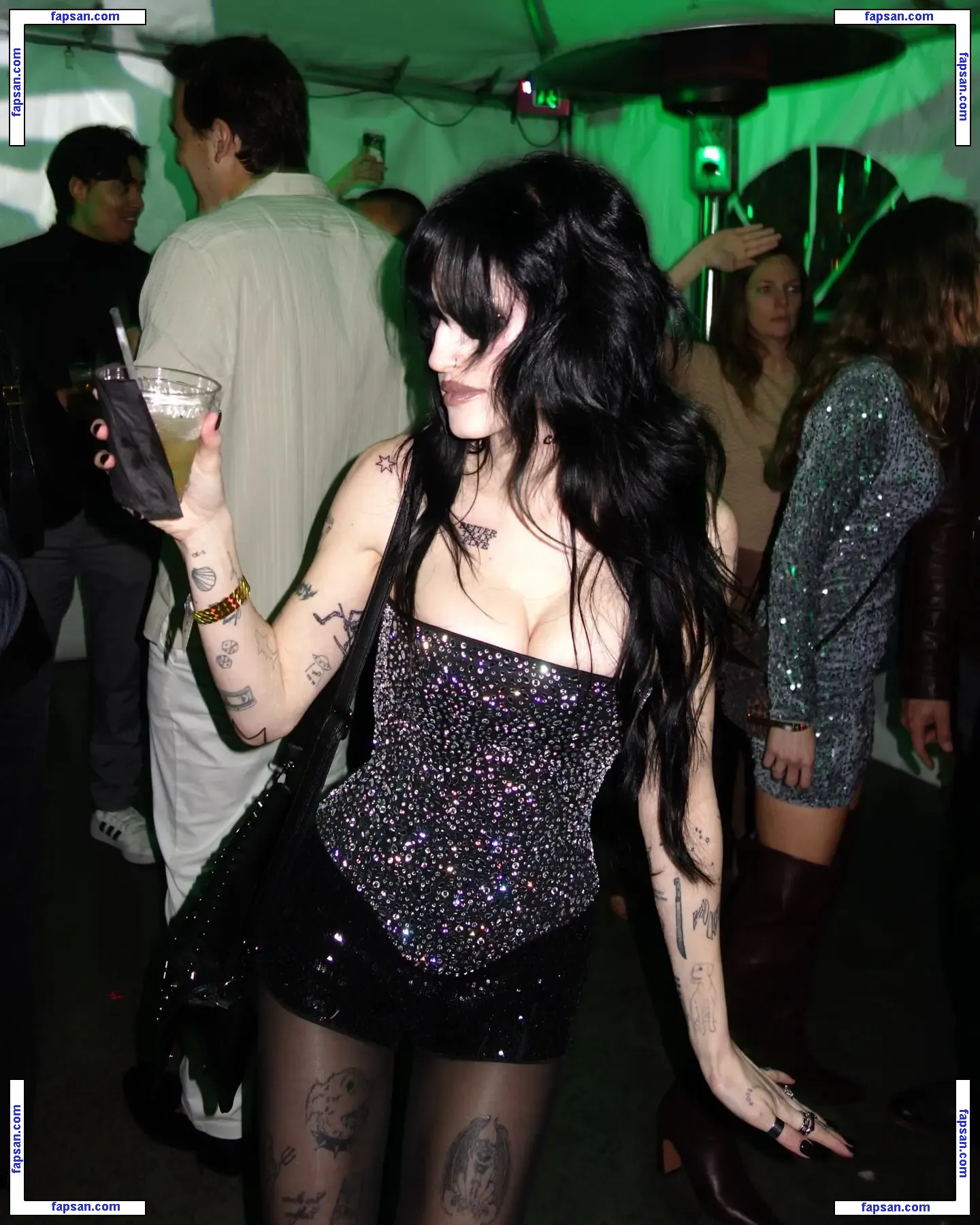 brookesharks голая фото #0006 с Онлифанс