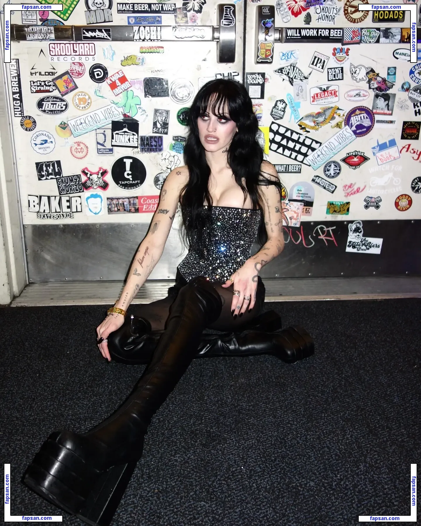 brookesharks голая фото #0009 с Онлифанс