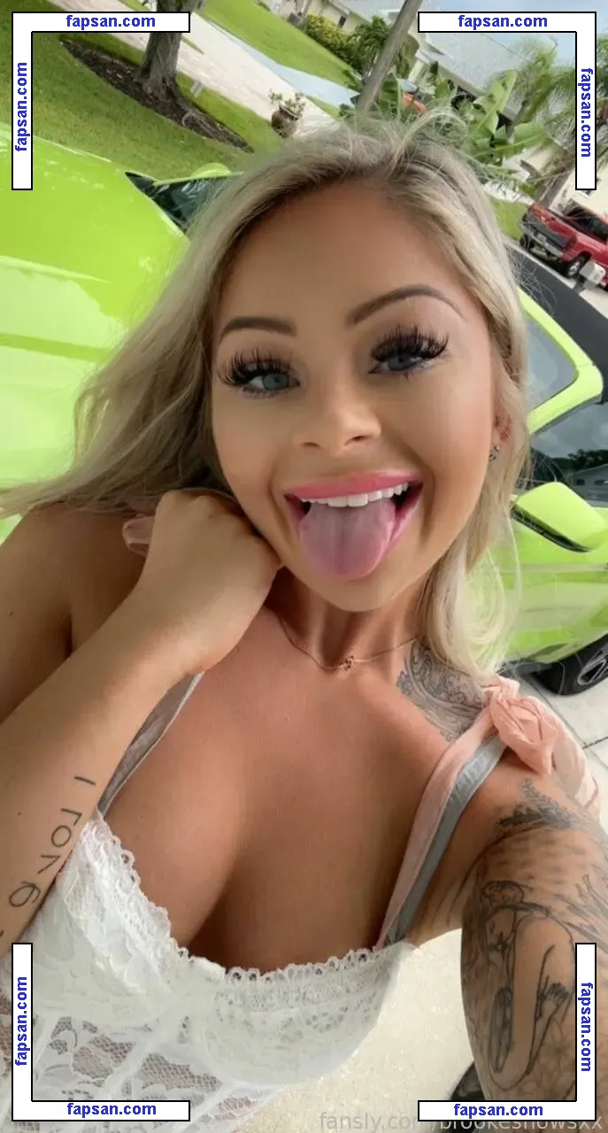 brookeshowsxx nude photo #1201 from OnlyFans