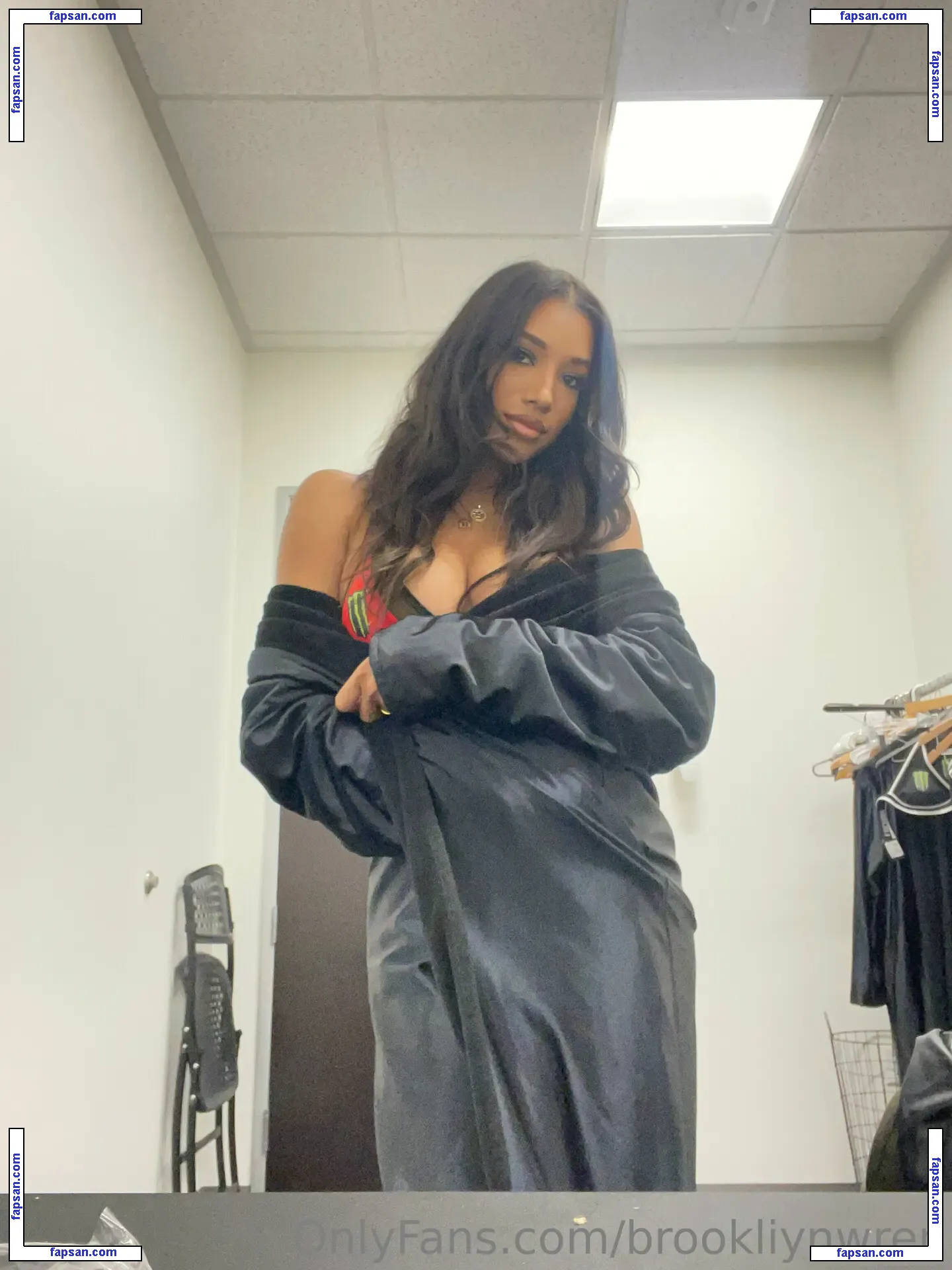 Brookliyn Wren nude photo #0032 from OnlyFans