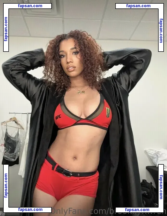 Brookliyn Wren nude photo #0208 from OnlyFans