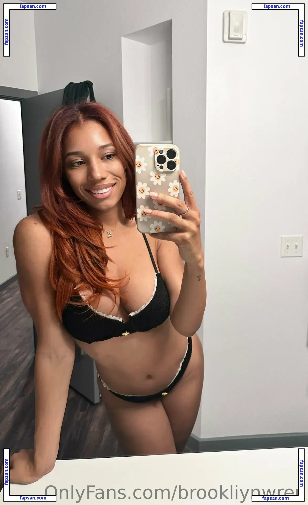 Brookliyn Wren nude photo #0689 from OnlyFans