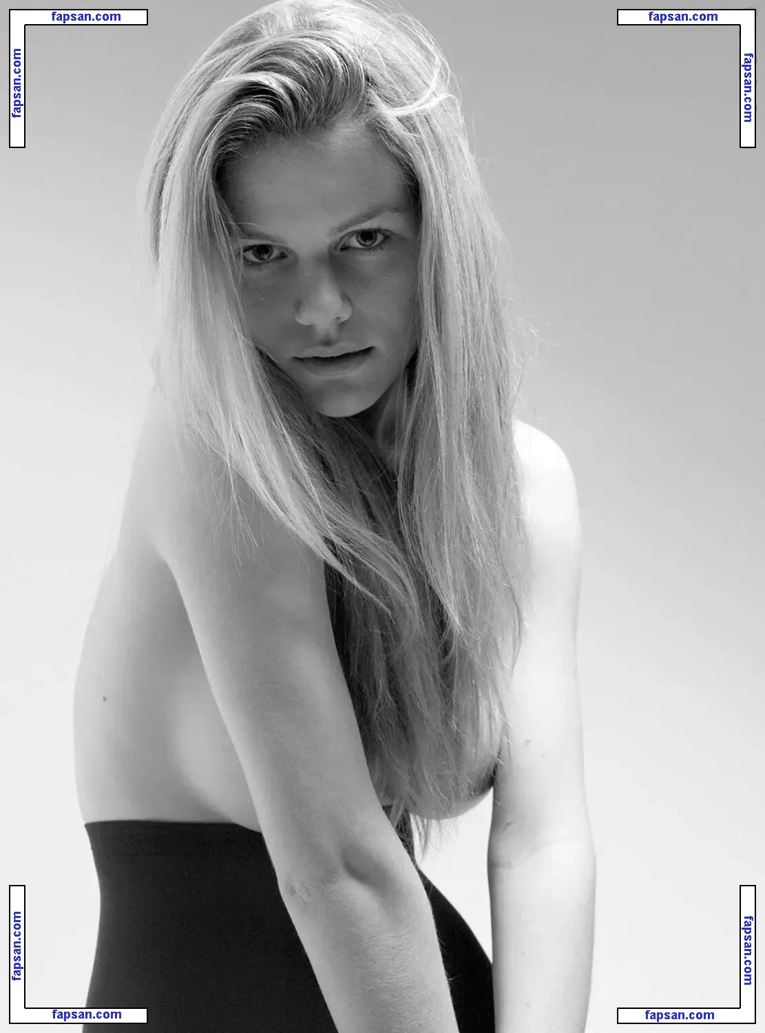 Brooklyn Decker nude photo #0249 from OnlyFans