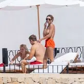 Brooks Nader голая #2401