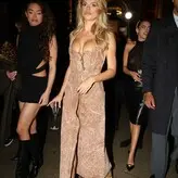 Brooks Nader голая #2409