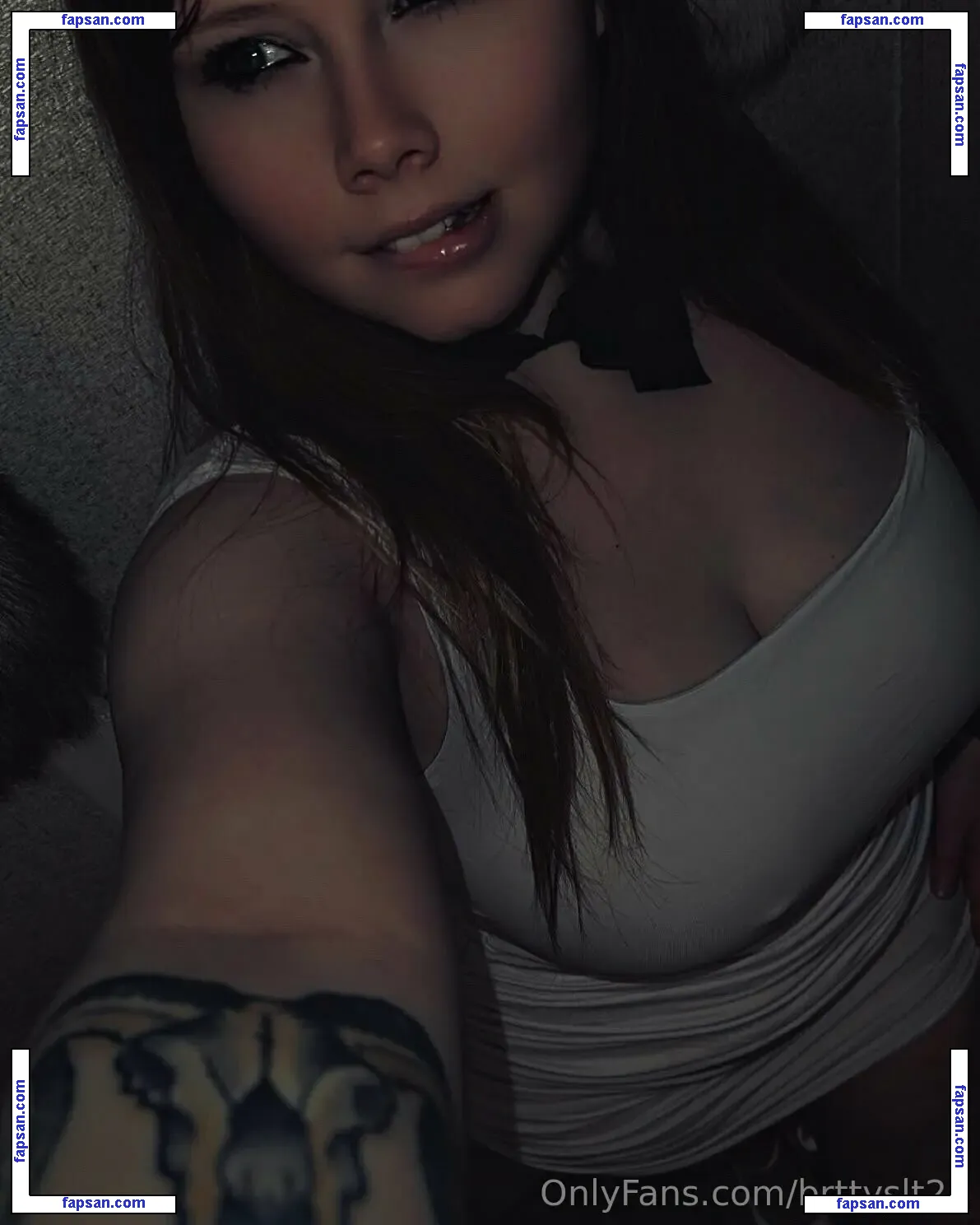 brttyslt26 nude photo #0002 from OnlyFans