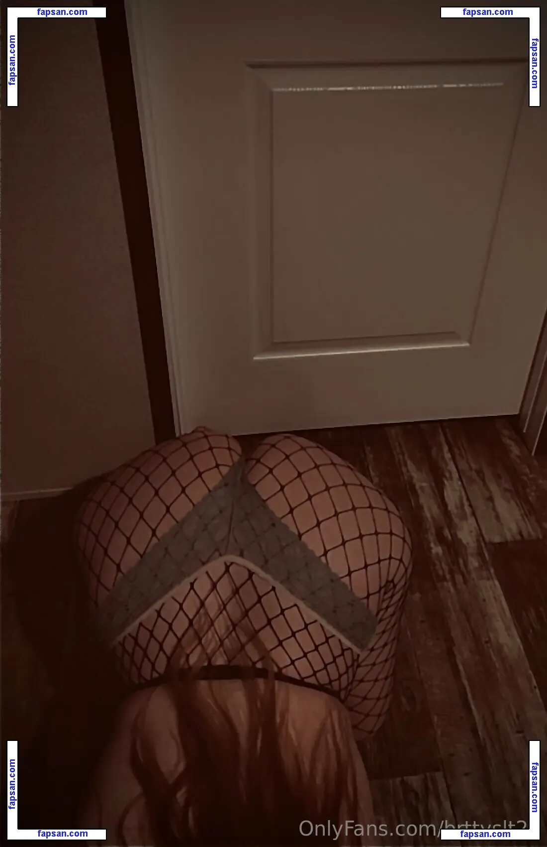 brttyslt26 nude photo #0022 from OnlyFans