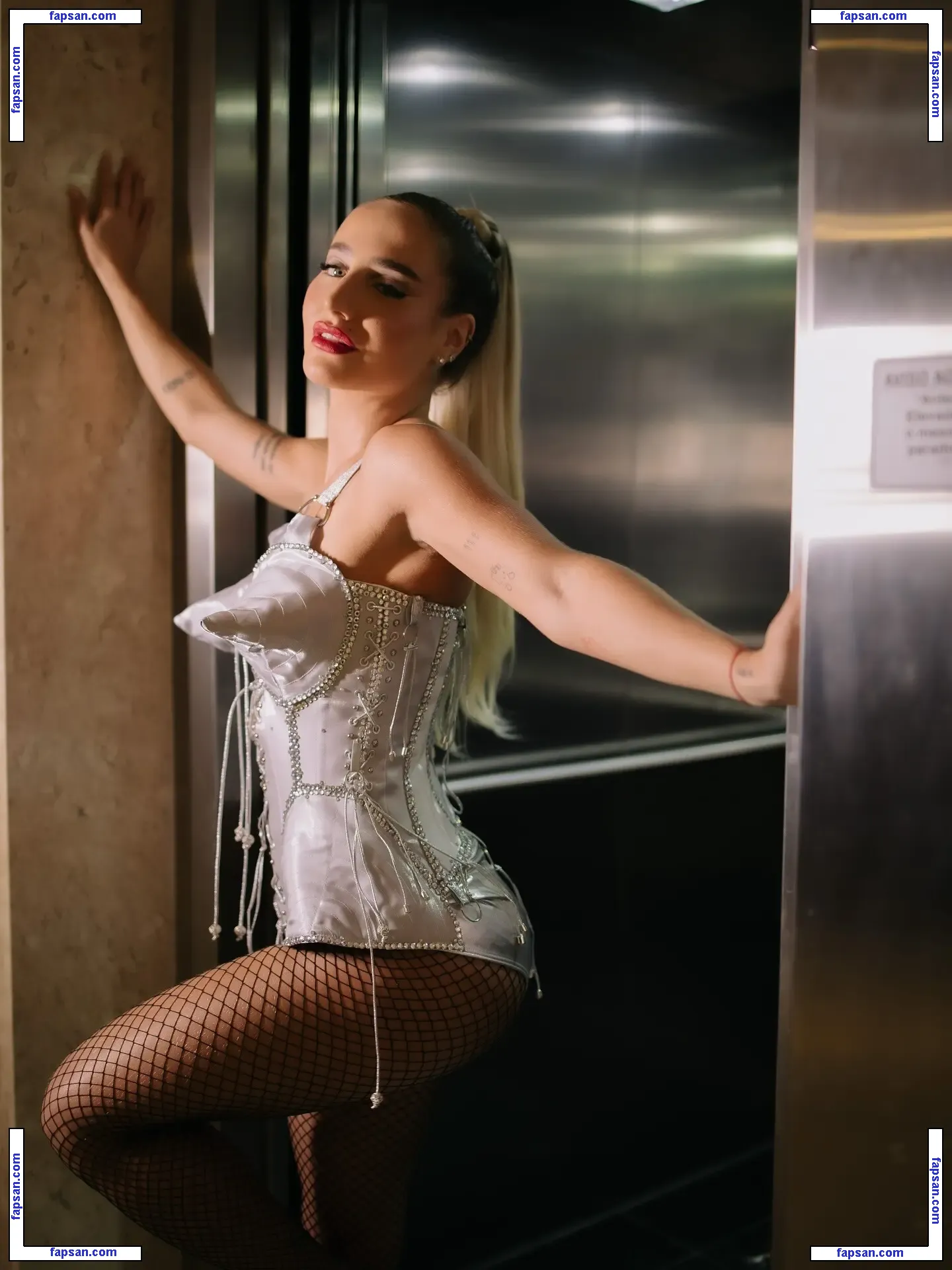 Bruna Griphao nude photo #0207 from OnlyFans