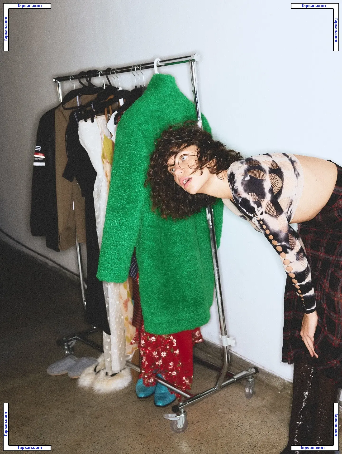 Bruna Linzmeyer nude photo #0089 from OnlyFans