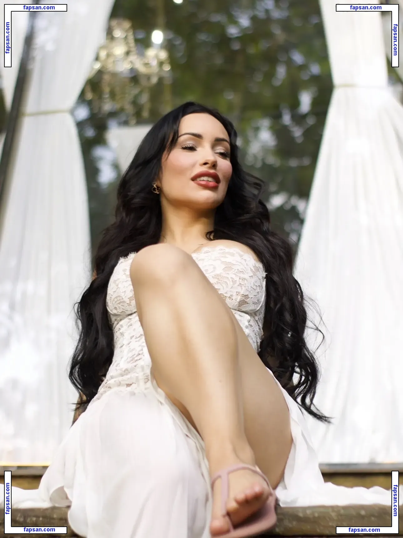 Bruna Luiza nude photo #0002 from OnlyFans