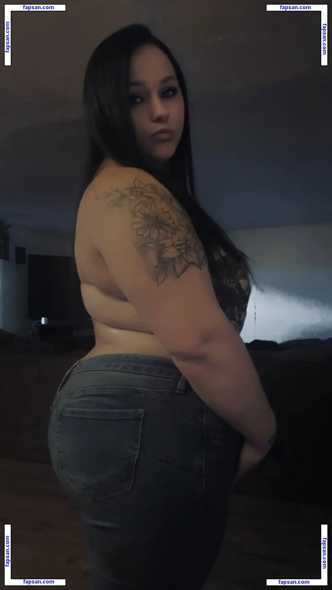 Bryttanii1437 голая фото #0002 с Онлифанс