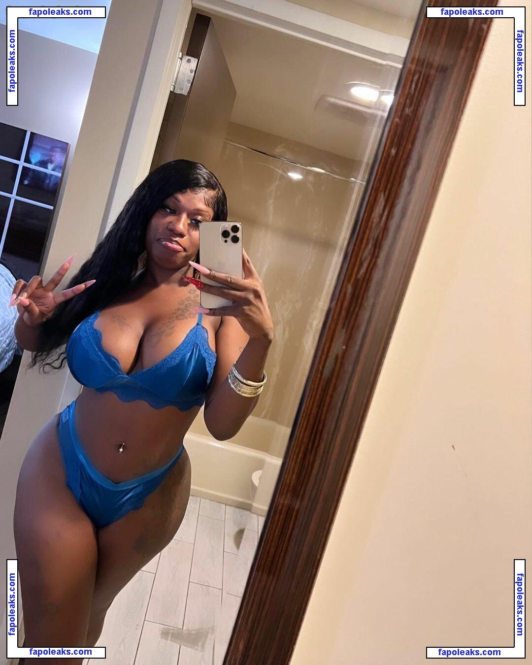 Bubbleazzasia / shadayvixxen nude photo #0004 from OnlyFans