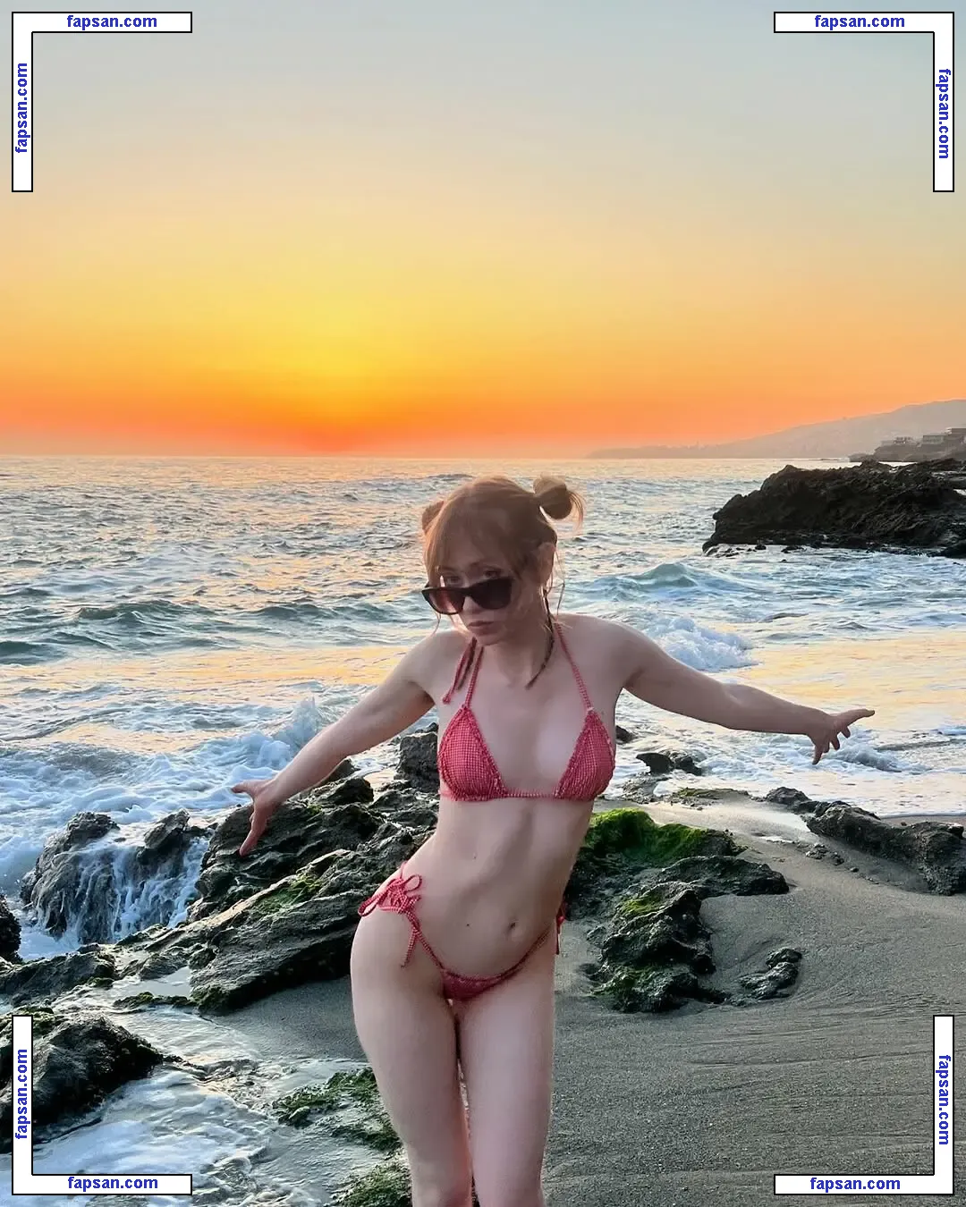 bug.universe nude photo #0006 from OnlyFans