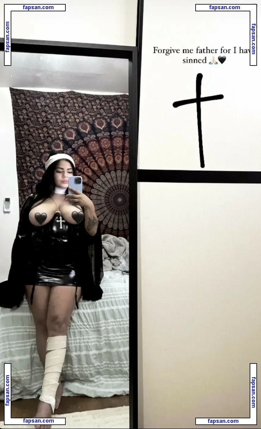 Bundleofmia nude photo #0002 from OnlyFans