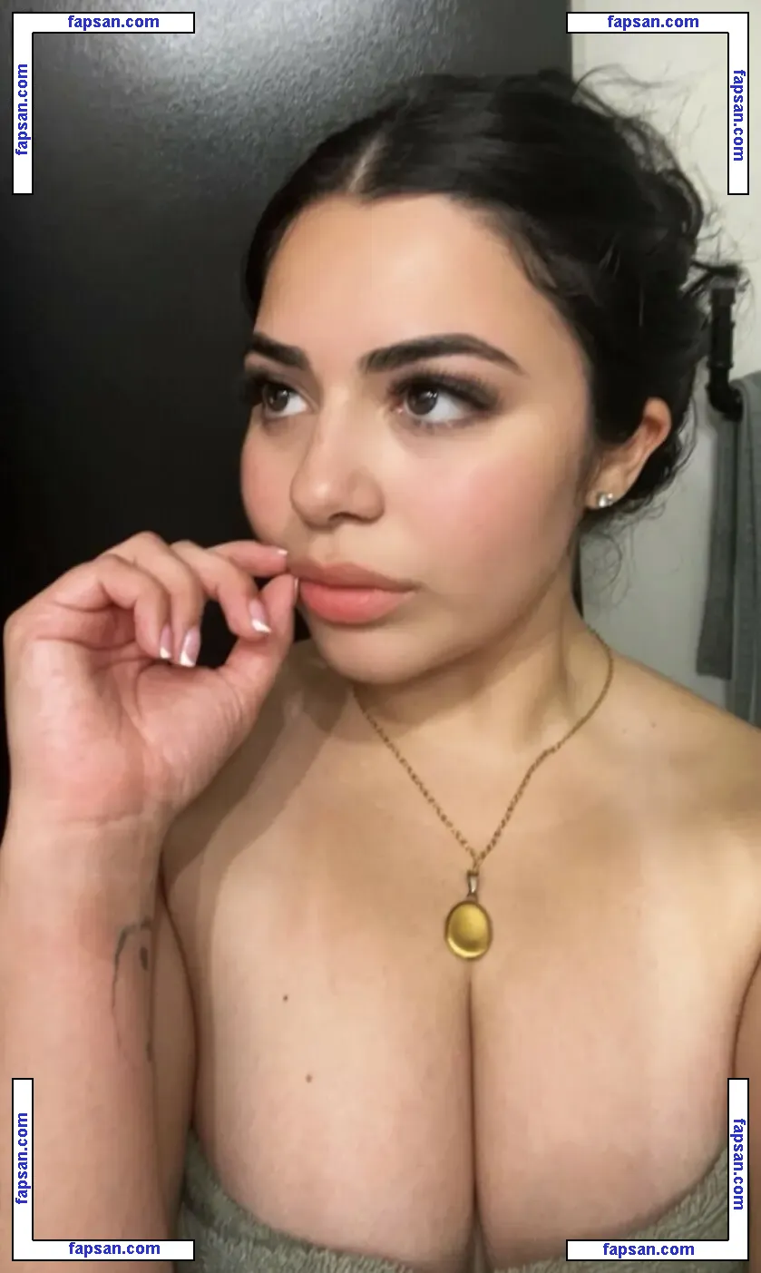 Bundleofmia nude photo #0008 from OnlyFans