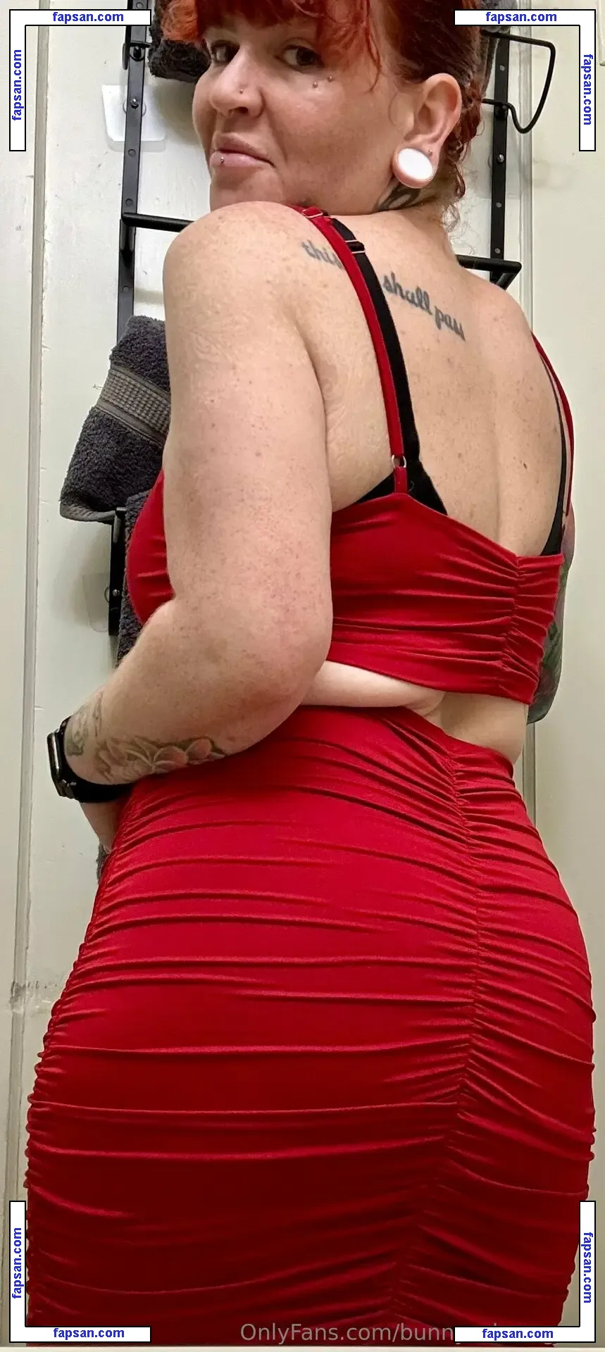 bunnycakesogfree nude photo #0009 from OnlyFans