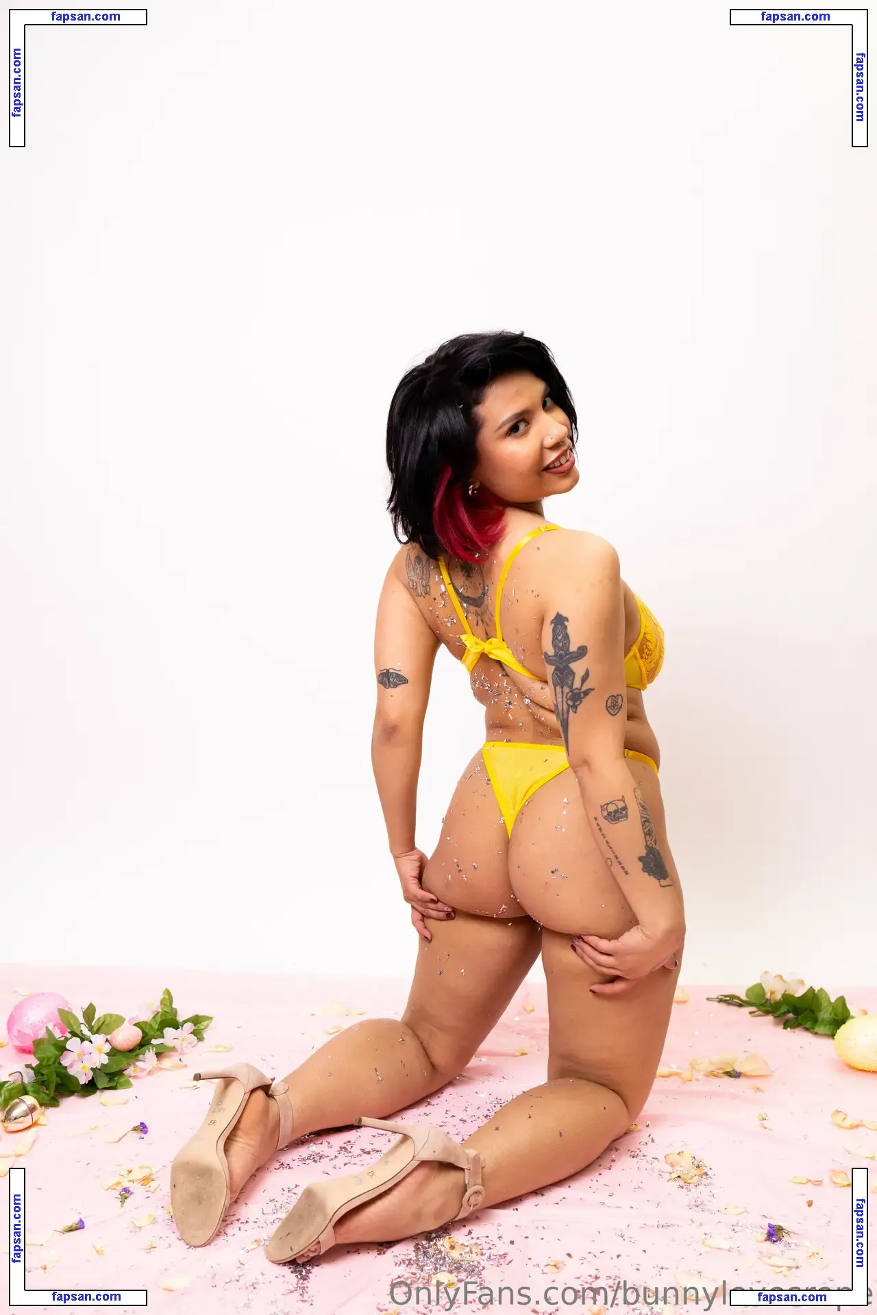 bunnylovesrope nude photo #0009 from OnlyFans
