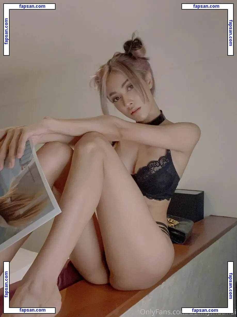 BunnyMutmai nude photo #0011 from OnlyFans